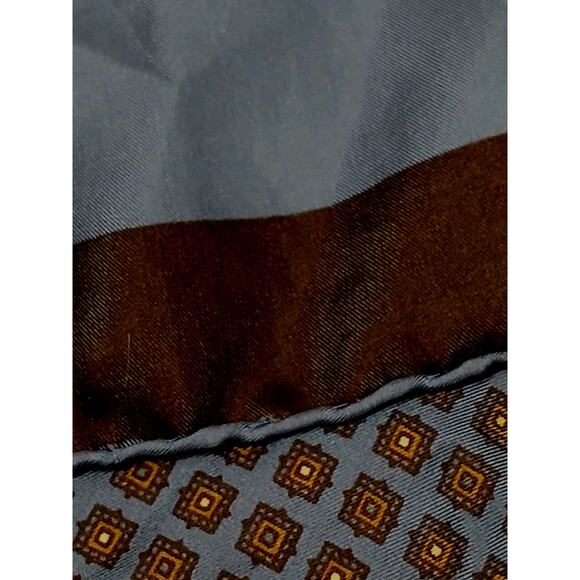 Vntg Silk Men's Pocket Scarf Hand Rolled Blue Black Geo Italy Suit Jacket Fancy - Picture 10 of 12